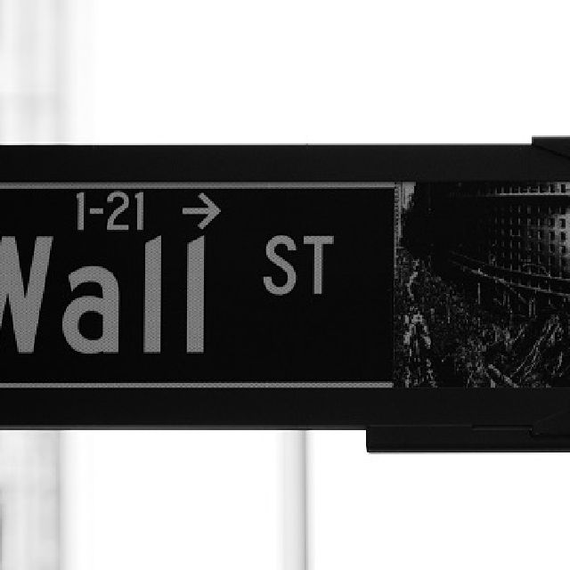 Das Bild zeigt das Straßenschild der Wall Street.