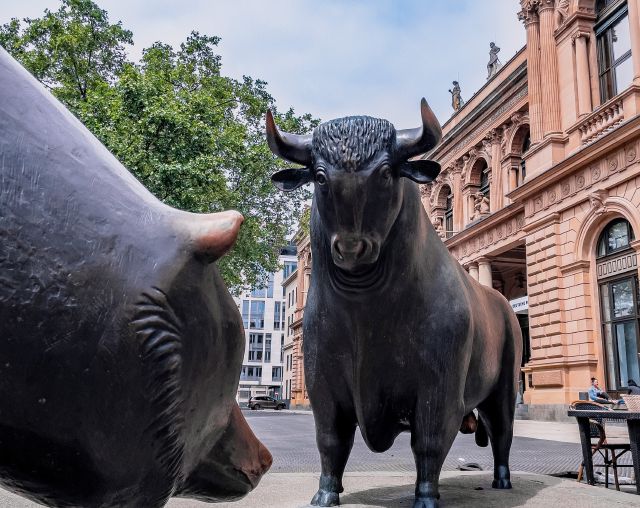 Bulle und Bär Börse Frankfurt; Vom Dax30 zum Dax40: Welche Unternehmen sind dabei?