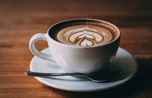 Kaffeetasse; Testsieger growney: bester Robo-Advisor Vergleich Geldanlage