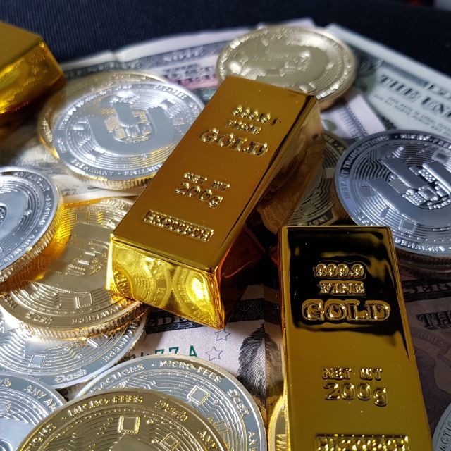 Silber und Gold; Silber und Gold kaufen gegen Inflation – lohnt sich das?